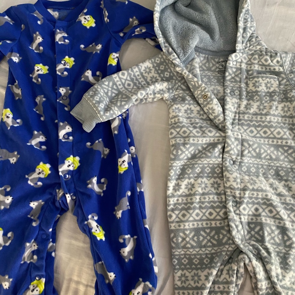 Carter’s Onesie and Footsie 9 Months